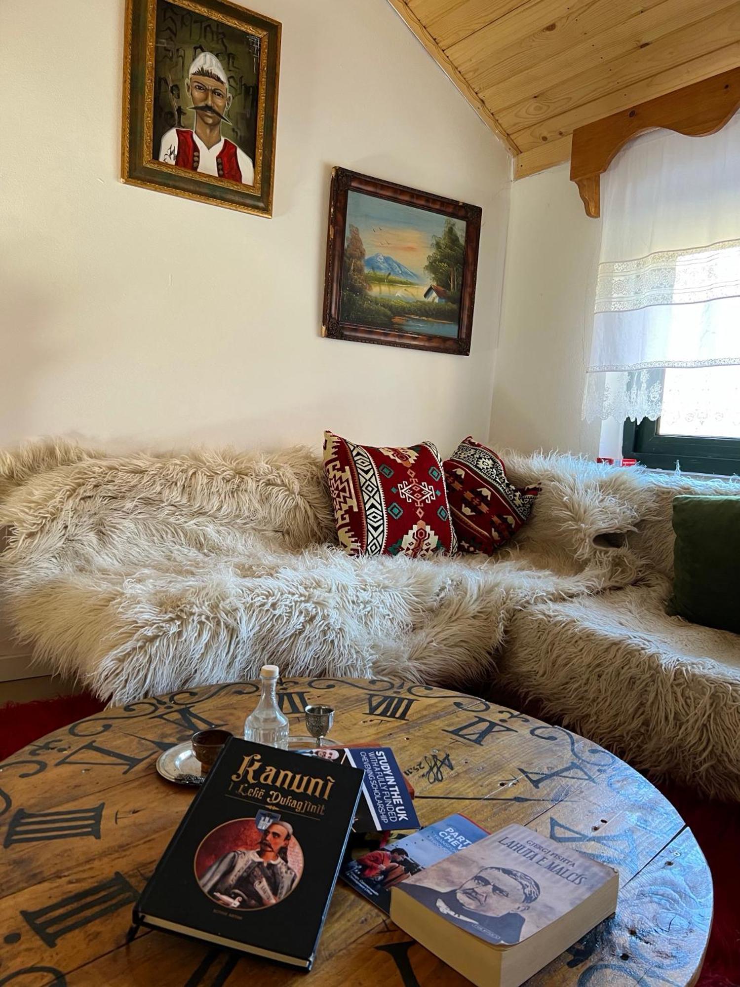 Te Baca Qerim Appartement Lekbibaj Buitenkant foto